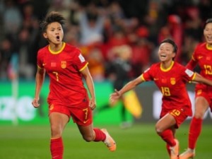 Com uma a menos, China vence o Haiti e se recupera na Copa do Mundo Feminina