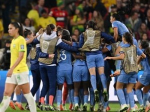 Com falha de marcação, Brasil perde da França na Copa do Mundo Feminina