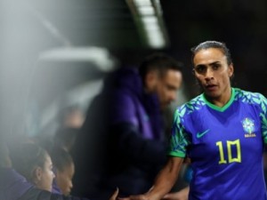 Brasil é eliminado da Copa Feminina após empatar com a Jamaica