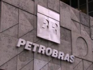 Ministro diz que Petrobras está 'no limite do preço' e deve fazer reajuste