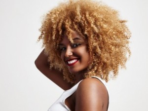 A beleza e o empoderamento do cabelo afro ganham protagonismo na 31ª Feira Regional da Beleza