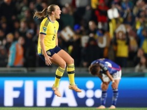 Japão perde pênalti, Suécia vence e vai às semifinais da Copa do Mundo Feminina