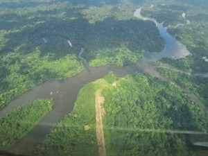 Após três dias, todos os tripulantes de helicóptero desaparecido na Amazônia são encontrados com vida