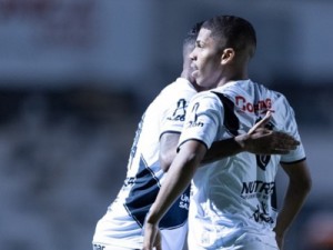 Ponte Preta vence a segunda seguida em casa e mantém Londrina na degola da Série B