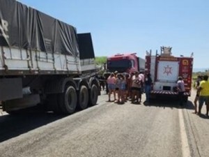 Movido a anfetamina, caminhoneiro perde controle e causa acidente com 5 veículos no Ceará