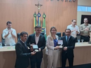 Câmara de Barbalha Outorga Medalha Monsenhor Murilo de Sá Barreto e inaugura Casa do Cidadão