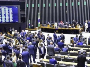 Câmara começa a aprovar mudanças nas eleições municipais de 2024