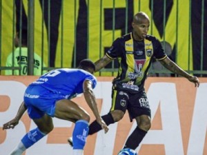 Paysandu perde para o Volta Redonda, mas conquista o acesso à Série B no saldo de gols