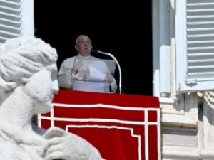 Papa Francisco pede que 'parem os ataques' em Israel