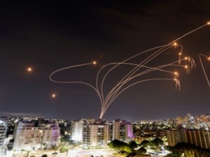 Israel diz ter retomado controle de territórios e anuncia bloqueio a Gaza: 'sem eletricidade, comida e combustível'