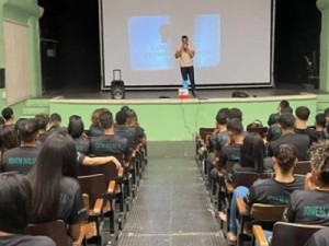 Programa Bolsa Jovem inicia Módulo IV com aula sobre Noções de Português Instrumental