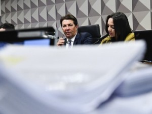 CPI de 8/1 vota hoje relatório que pode indiciar Bolsonaro, Cid e mais 59 pessoas