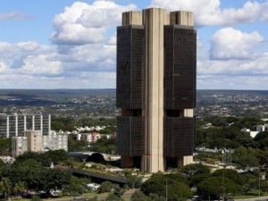 Haddad anuncia indicação de Paulo Picchetti e Rodrigo Teixeira para diretorias do Banco Central