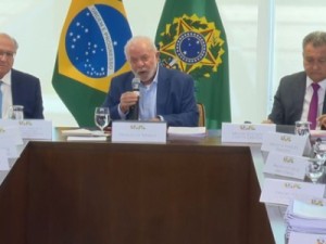 Em meio a discussão sobre meta fiscal, Lula diz que 'dinheiro bom é dinheiro transformado em obra'