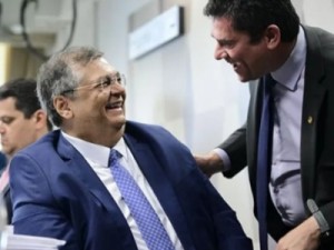 Em conversa com Moro, suplente fala de "Deltan desesperado" com ida Dino ao STF