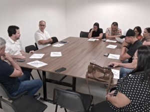 Prefeito, CDL e comerciantes debatem novo projeto para o Centro Gastronômico de Barbalha