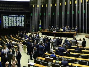 Câmara aprova MP que pode aumentar arrecadação do governo em até R$ 35 bilhões