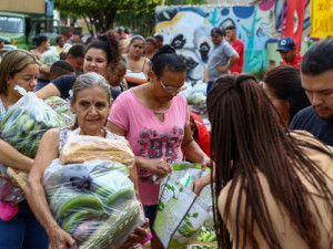 MST doa mais de 60 toneladas de alimentos no Paraná, em Jornada contra a Fome