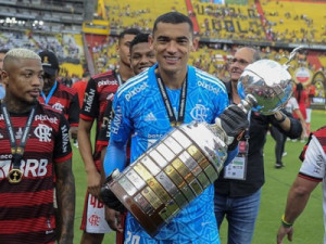 Santos fica à disposição do Flamengo para jogos contra Nova Iguaçu e Portuguesa