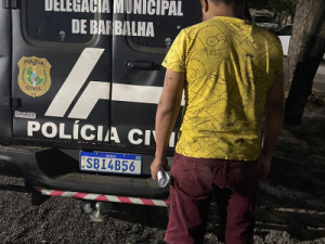 Polícia prende acusado de matar mulher na frente dos filhos a facadas em Barbalha