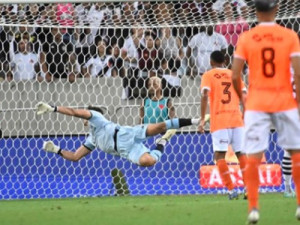 Vasco e Nova Iguaçu empatam em jogão na primeira partida da semifinal do Carioca