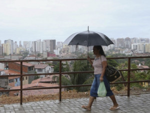 Inmet alerta para chuvas de até 100 milímetros em 117 cidades do Ceará; veja lista