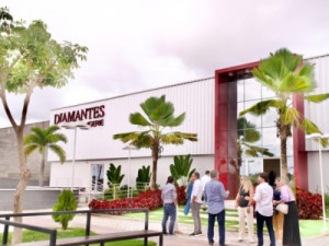 Com investimento de R$ 9 mi, grupo cearense Diamantes inaugura fábrica em Tianguá