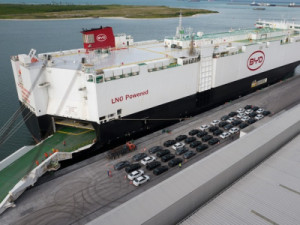 Maior BYD do mundo: conhecemos o navio gigante que transporta 7 mil carros