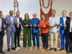 Jantar com Lula reúne pré-candidatos do Ceará; governadores do NE discutem segurança e dívidas