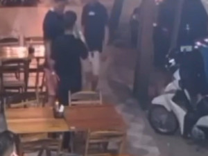 Garçonete é assediada por cliente em restaurante no interior do Ceará