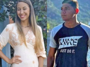 Polícia diz que jovens encontrados mortos dentro de carro em Itaguaí foram asfixiados