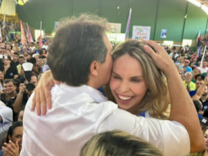 Evandro Leitão confirma Gabriella Aguiar como vice do PT em Fortaleza