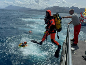 Barco de luxo e tornado raro: o que se sabe sobre o naufrágio de iate na Itália