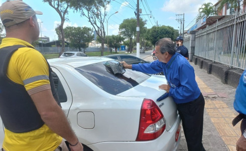 Carros de transporte por aplicativo podem ter propaganda eleitoral? TRE explica