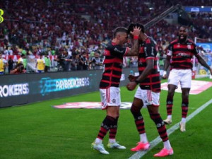 Flamengo vence o Bahia de novo e vai enfrentar o Corinthians na sua 17ª semifinal de Copa do Brasil