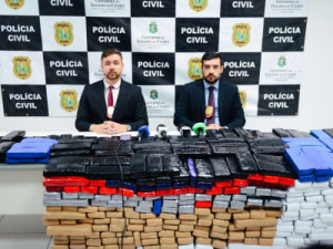 Polícia Civil apreende 355 kg de maconha e prende quatro suspeitos durante ações na Capital e em Caucaia