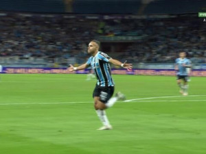 Grêmio vence o Fortaleza e impede Laion de assumir a liderança do Brasileirão