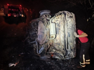 Três morrem e quatro ficam feridos em colisão entre carros no interior do Ceará