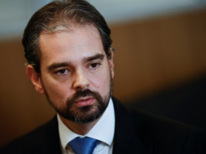 Delegado da PF é confirmado no comando da Interpol e se torna 1º brasileiro no cargo mais alto da organização