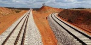 Ministro Rui Costa e governador Elmano visitam obras da Transnordestina nesta semana