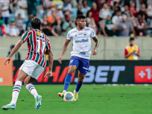 Falta de critério da arbitragem brasileira impacta Fortaleza em empate amargo contra o Fluminense