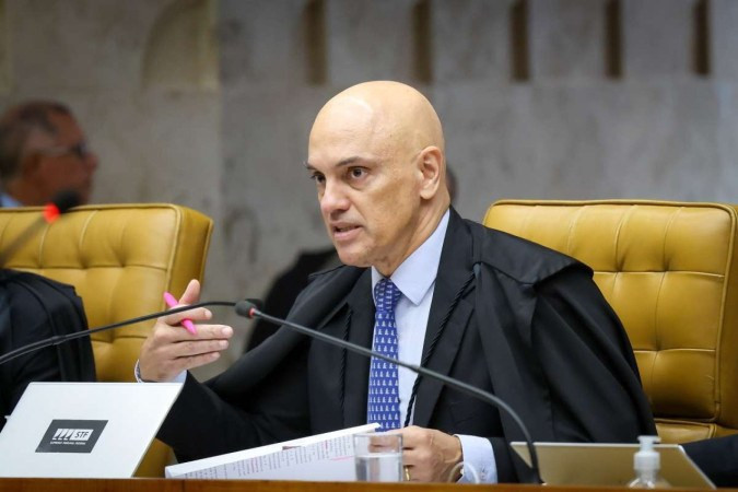 Inquérito do golpe: Moraes derruba sigilo do relatório da PF e envia material à PGR