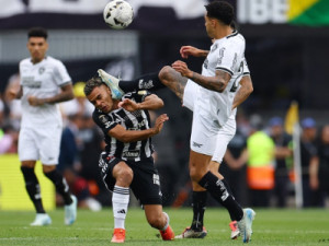 Atlético-MG x Botafogo: Gregore é expulso por falta aos 29 segundos na final da Liberta-dores