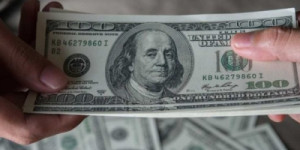 Dólar chega a R$ 6,08 e bate novo recorde de fechamento