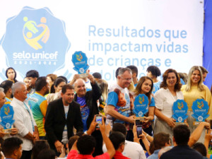 158 municípios cearenses recebem reconhecimento do Governo do Ceará e do Unicef por avanços em políticas voltadas a crianças e adolescentes