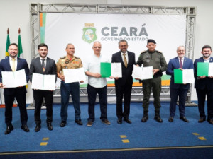 Governador Elmano sanciona reestruturação das Forças de Segurança do Ceará