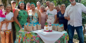 GESTRAF reúne guerreiras agricultoras da economia solidária para comemorar Natal