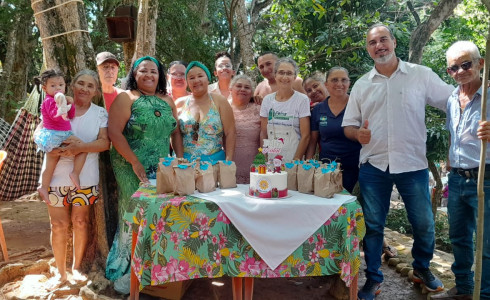 GESTRAF reúne guerreiras agricultoras da economia solidária para comemorar Natal