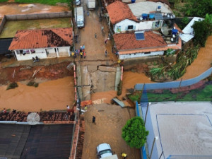 Mais de 80 cidades decretam situação de emergência ou calamidade pública por causa de temporais em MG, diz Defesa Civil