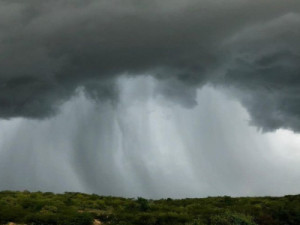 Maior chuva registrada nessa segunda-feira foi em Santa Quitéria, 129mm, diz FUNCEME, veja